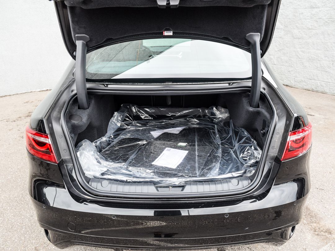 2024 Jaguar XF R-Dynamic SE, Toronto, Cash
