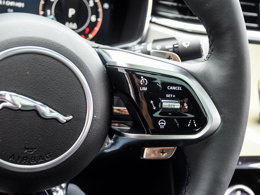 2024 Jaguar XF R-Dynamic SE, Toronto, Cash