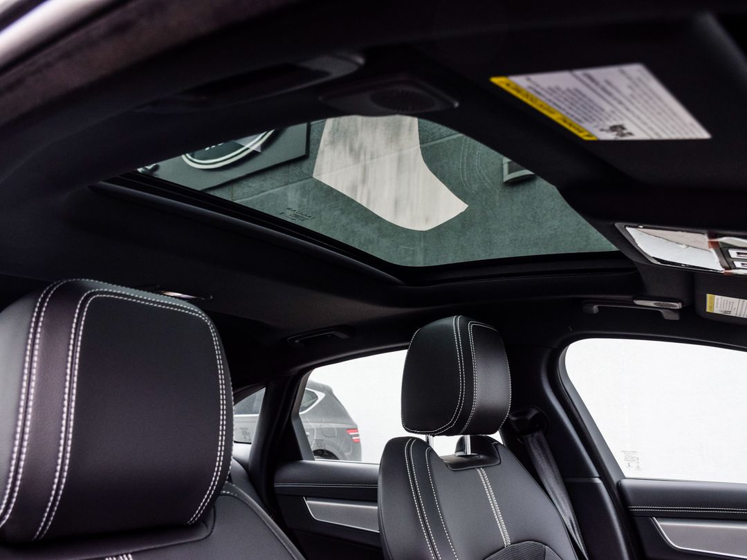 2024 Jaguar XF R-Dynamic SE, Toronto, Cash
