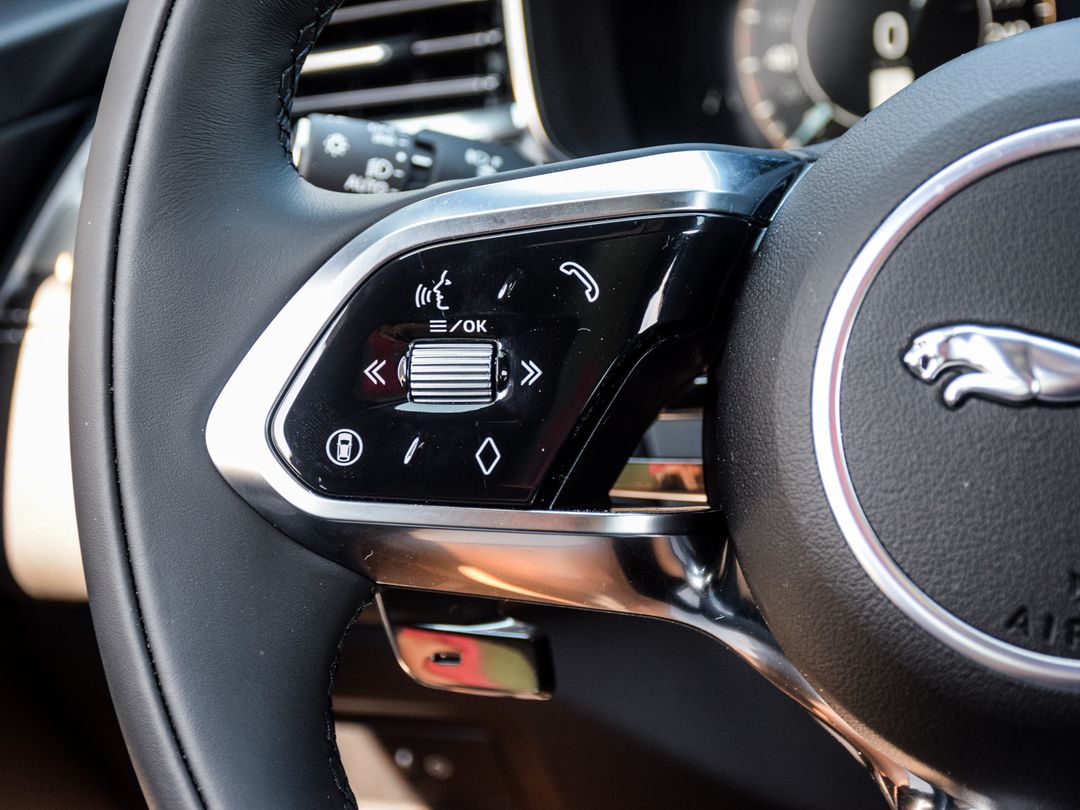 2026 Jaguar F-PACE P250 R-Dynamic S, Toronto, Cash