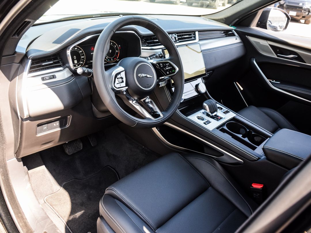 2026 Jaguar F-PACE P250 R-Dynamic S, Toronto, Cash