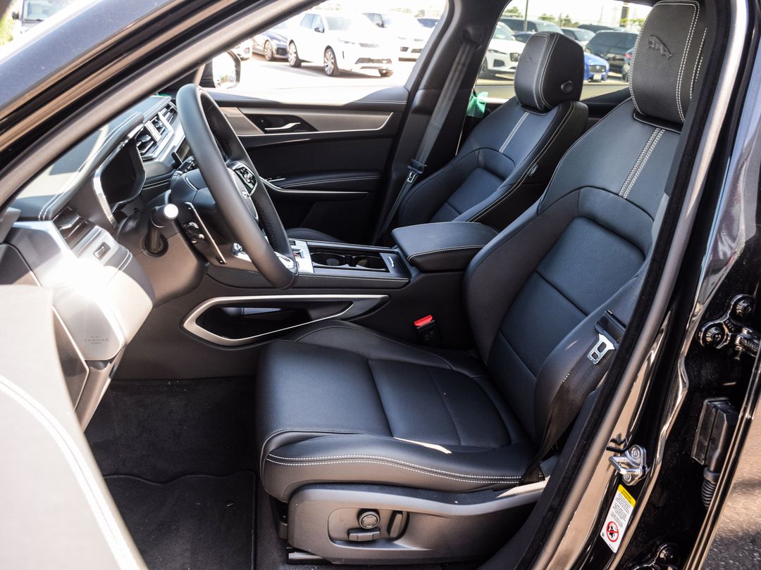 2026 Jaguar F-PACE P250 R-Dynamic S, Toronto, Cash