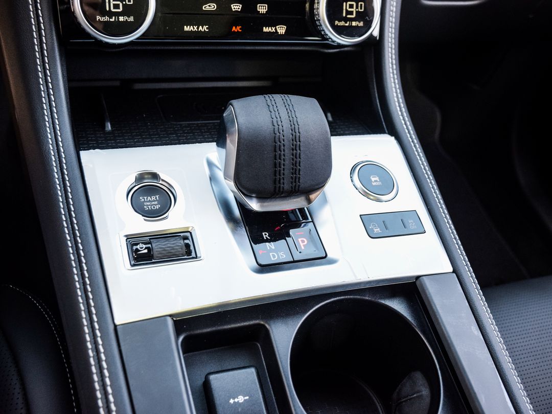 2026 Jaguar F-PACE P250 R-Dynamic S, Toronto, Cash