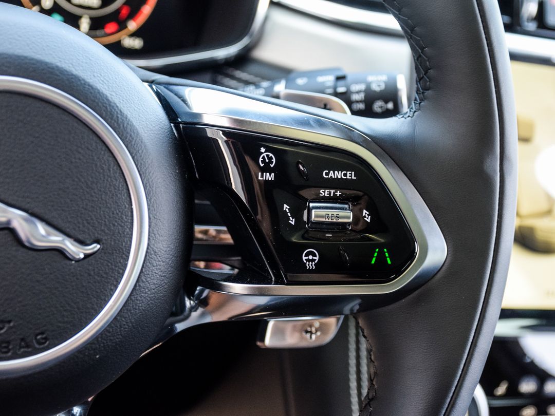 2026 Jaguar F-PACE P250 R-Dynamic S, Toronto, Cash