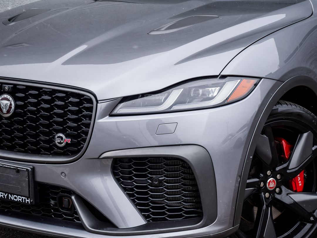 2021 Jaguar F-PACE P550 SVR, Toronto, Cash