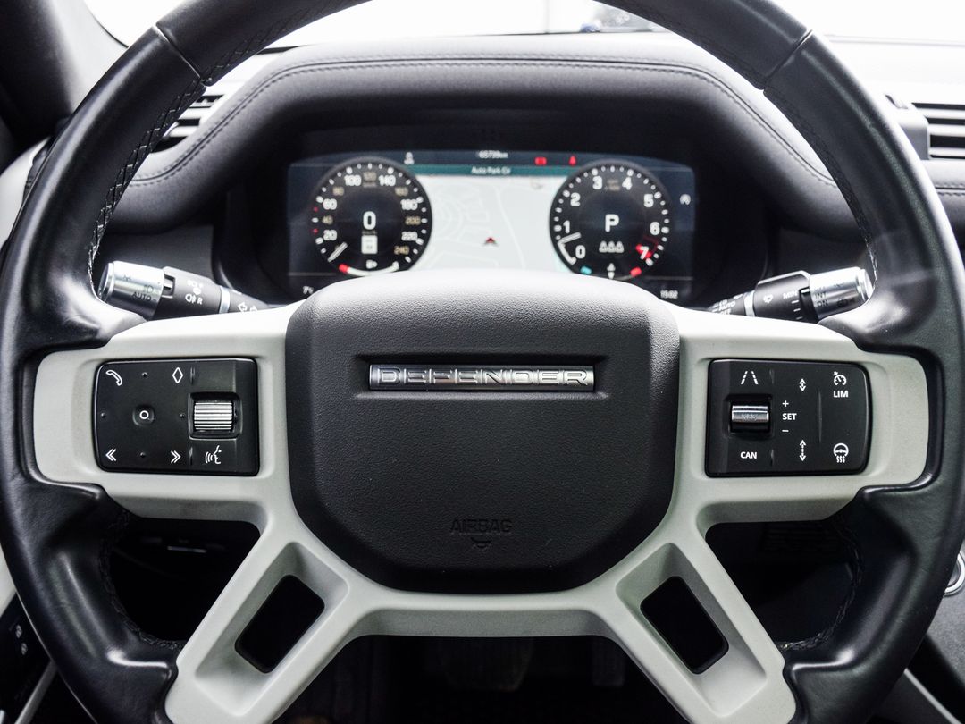 2022 Land Rover Defender 110 X-Dynamic SE, Toronto, Cash