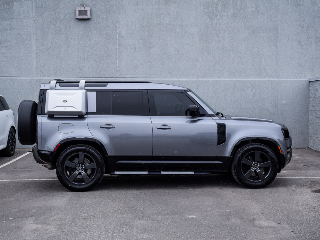 2022 Land Rover Defender 110 X-Dynamic SE, Toronto, Cash