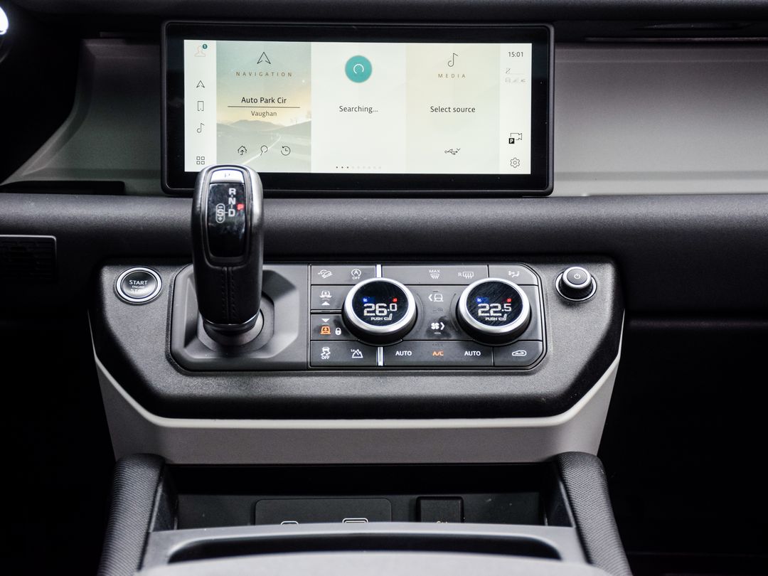 2022 Land Rover Defender 110 X-Dynamic SE, Toronto, Cash