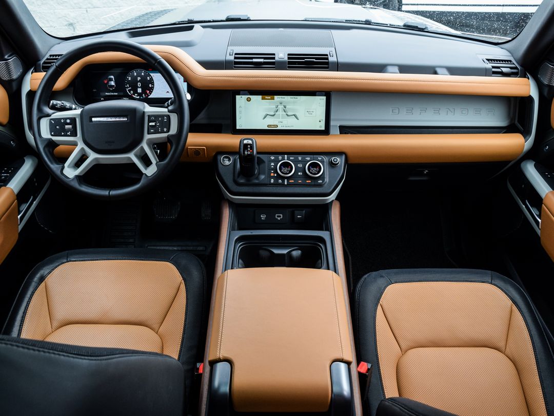 2024 Land Rover Defender 110 P400 X-Dynamic SE, Toronto, Cash