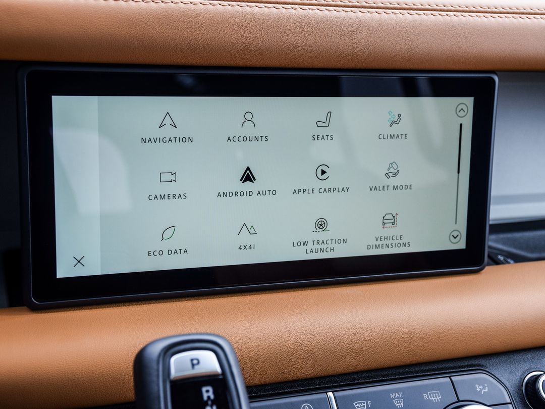 2024 Land Rover Defender 110 P400 X-Dynamic SE, Toronto, Cash