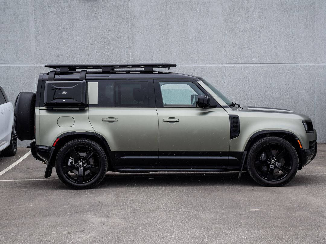 2024 Land Rover Defender 110 P400 X-Dynamic SE, Toronto, Cash