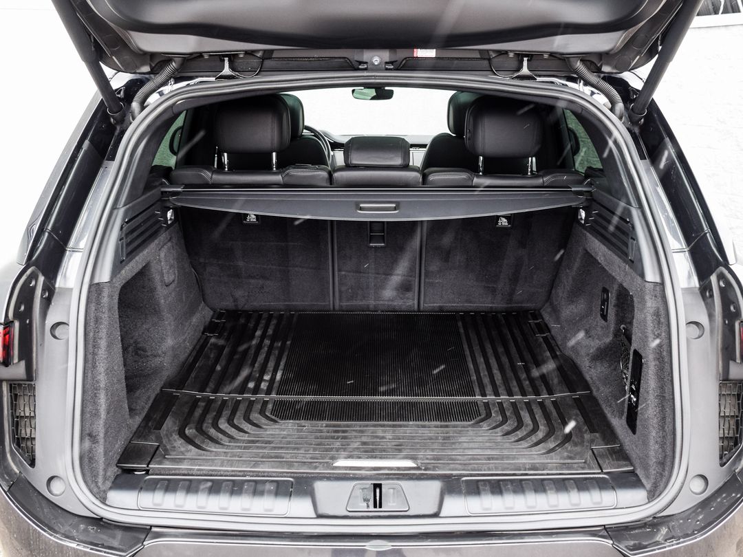 2023 Land Rover Range Rover Sport Dynamic SE, Toronto, Cash
