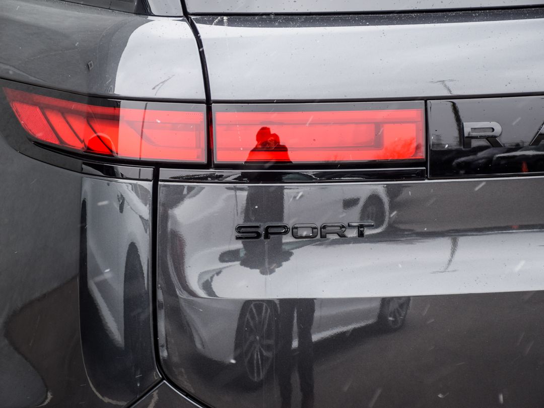 2023 Land Rover Range Rover Sport Dynamic SE, Toronto, Cash