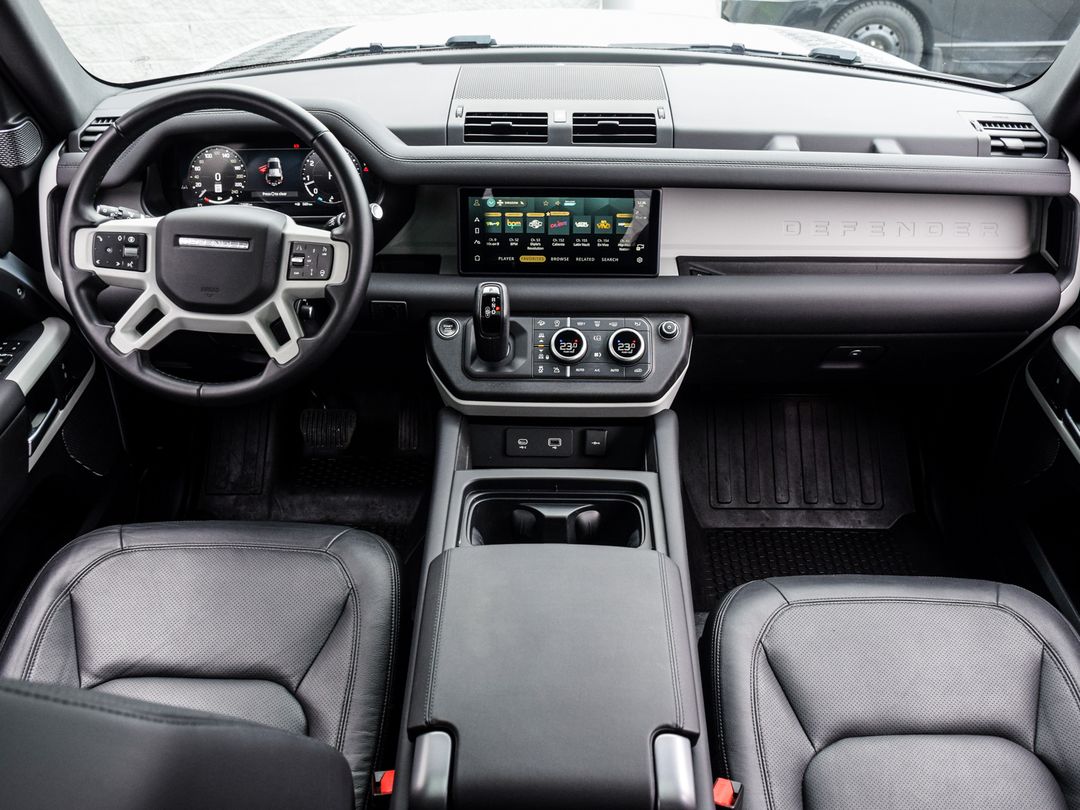 2024 Land Rover Defender 110 P300 S, Toronto, Cash