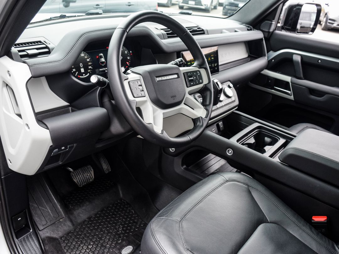 2024 Land Rover Defender 110 P300 S, Toronto, Cash