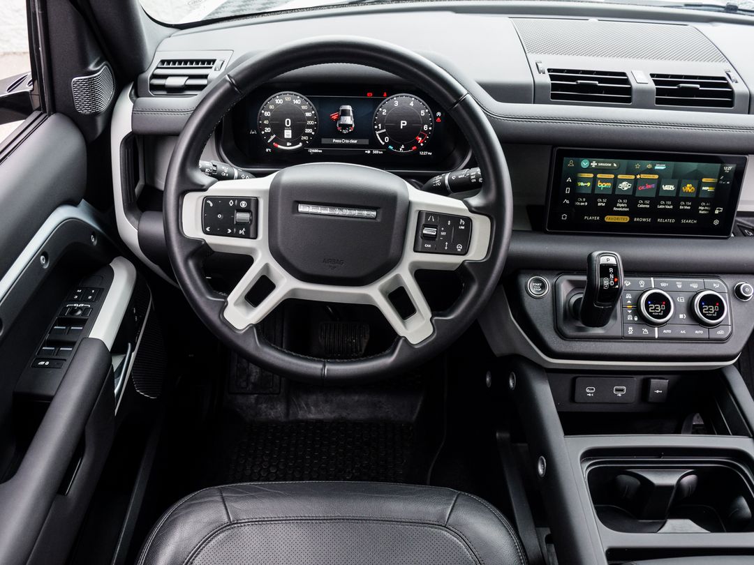 2024 Land Rover Defender 110 P300 S, Toronto, Cash