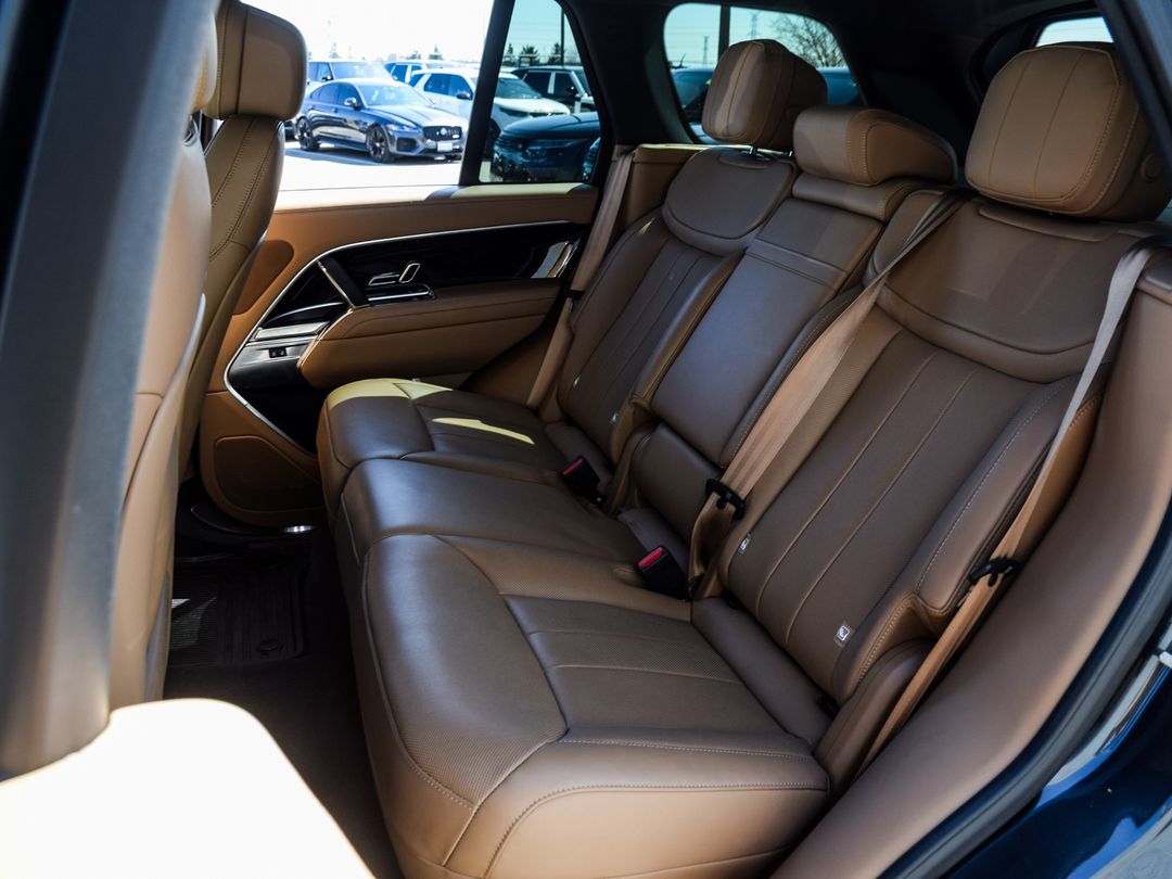 2024 Land Rover Range Rover P400 SE SWB, Toronto, Cash