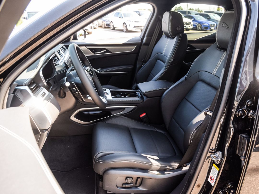 2026 Jaguar F-PACE P250 R-Dynamic S, Toronto, Cash