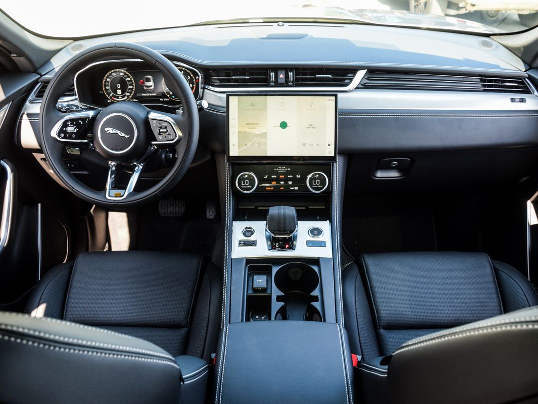 2026 Jaguar F-PACE P250 R-Dynamic S, Toronto, Cash