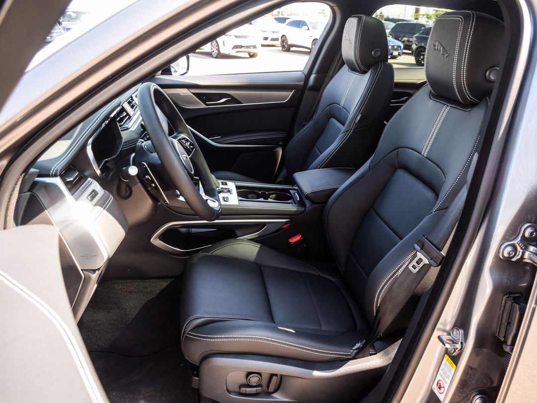 2026 Jaguar F-PACE P250 R-Dynamic S, Toronto, Cash