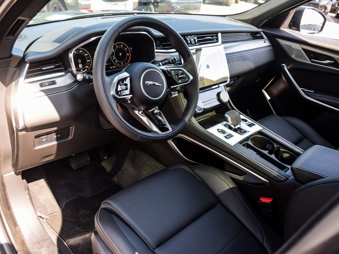 2026 Jaguar F-PACE P250 R-Dynamic S, Toronto, Cash