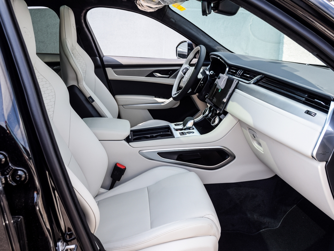 2026 Jaguar F-PACE P250 R-Dynamic S, Toronto, Cash