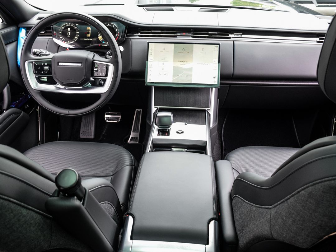 2025 Land Rover Range Rover P615 SV LWB, Toronto, Cash