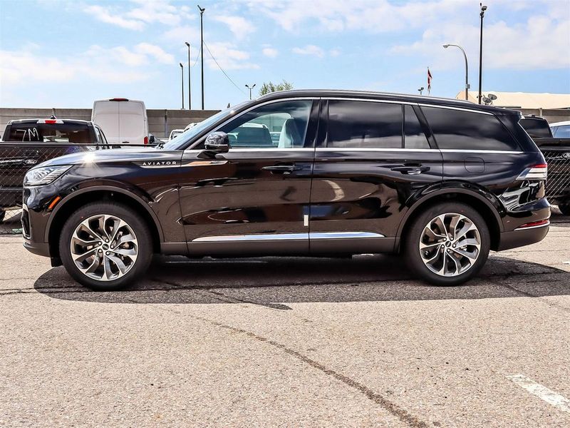 New 2025 Lincoln Aviator Reserve YN11542
