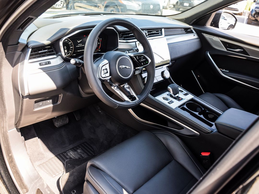 2026 Jaguar F-PACE P250 R-Dynamic S, Toronto, Cash