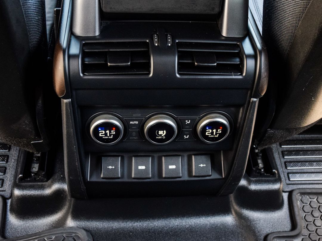 2020 Land Rover Defender 110 X, Toronto, Cash