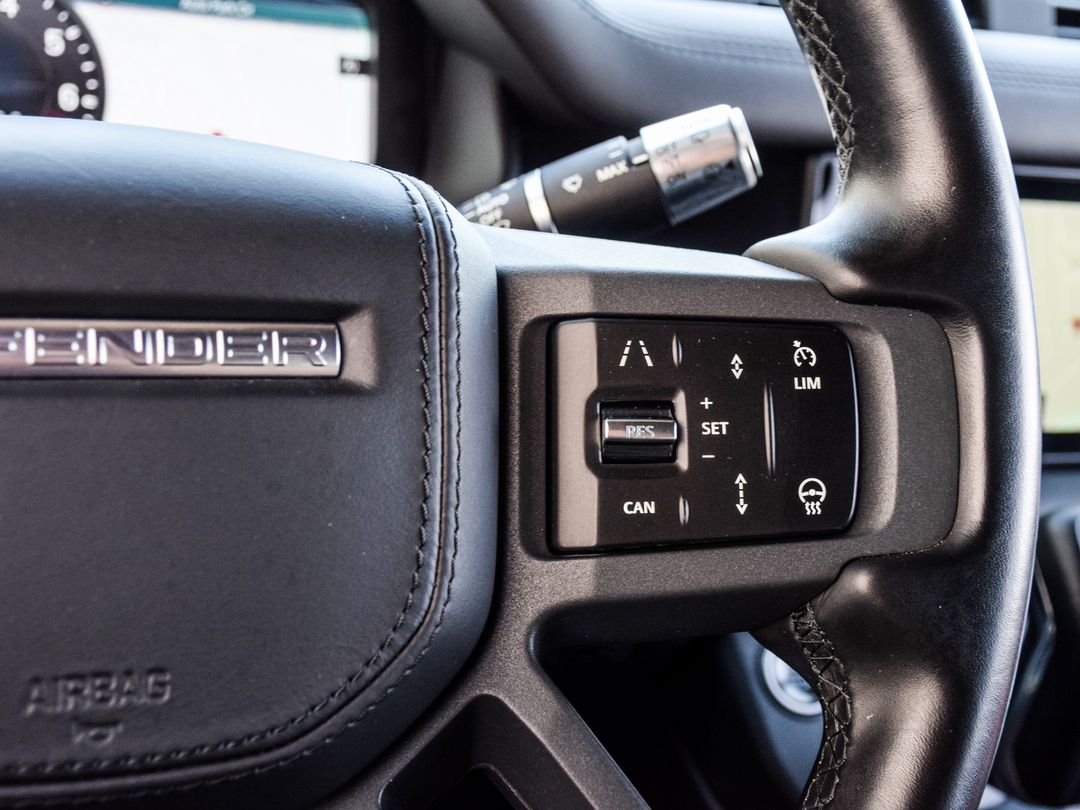 2020 Land Rover Defender 110 X, Toronto, Cash