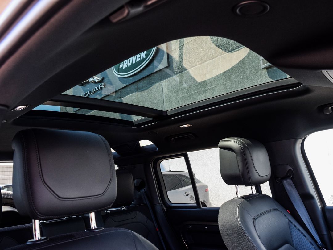 2020 Land Rover Defender 110 X, Toronto, Cash