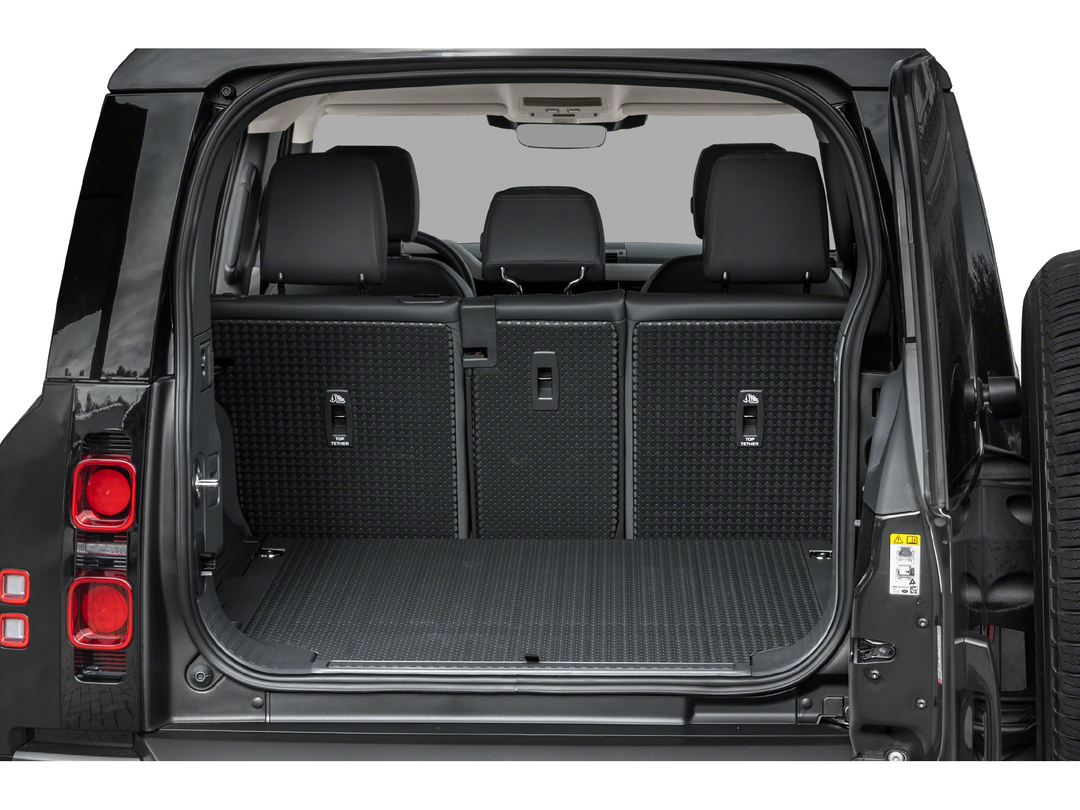 2025 Land Rover Defender 110 P400 X-Dynamic SE, Toronto, Cash