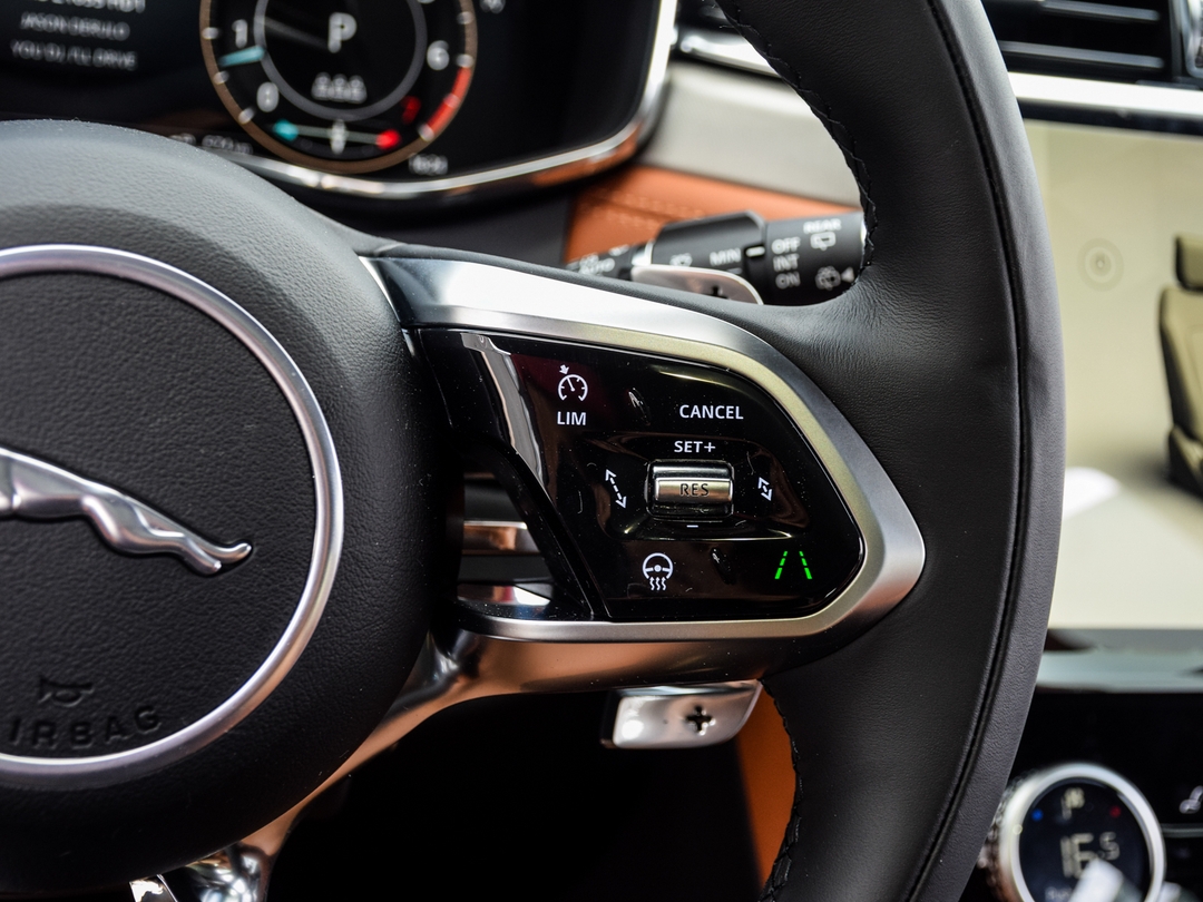 2026 Jaguar F-PACE P250 R-Dynamic S, Toronto, Cash