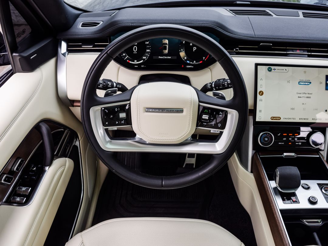 2023 Land Rover Range Rover P400 SE, Toronto, Cash