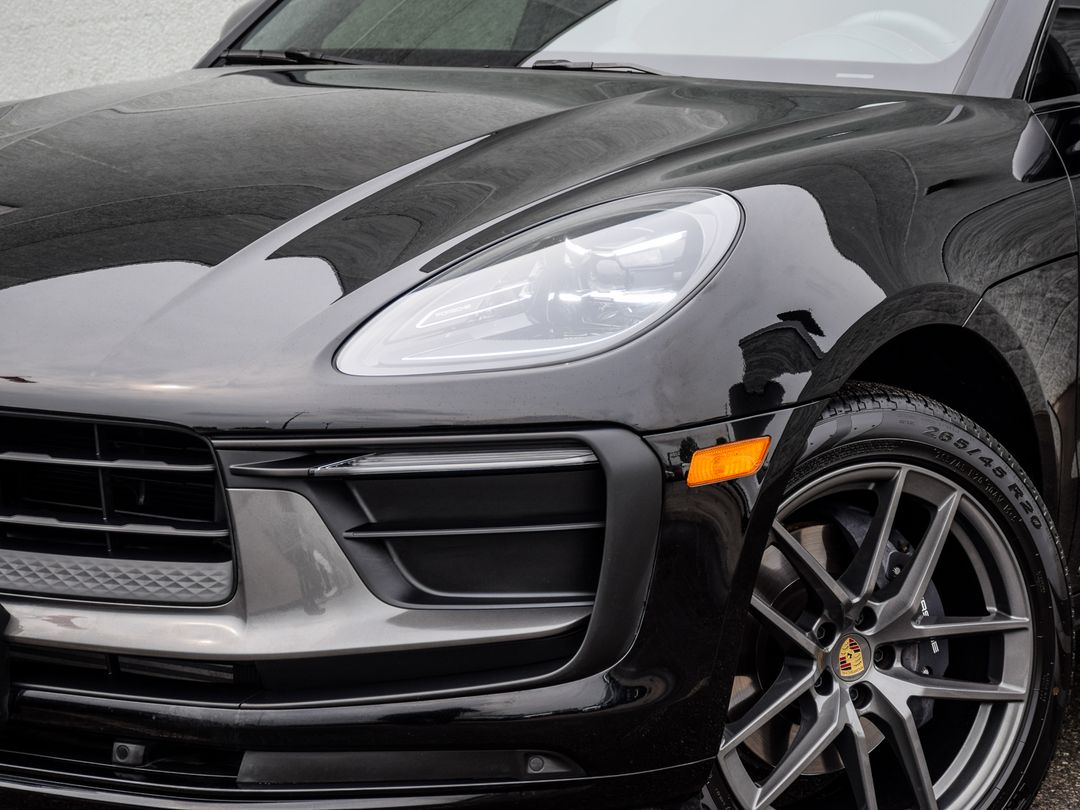 2024 Porsche Macan T, Toronto, Cash