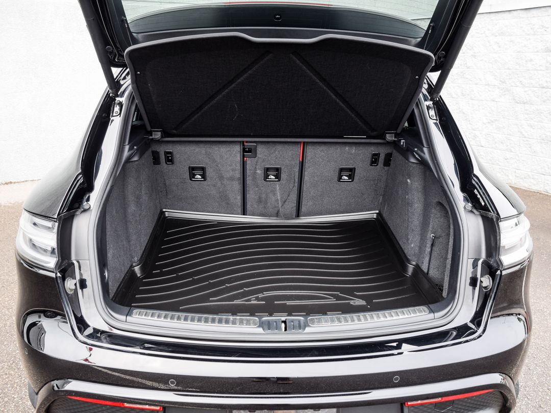 2024 Porsche Macan T, Toronto, Cash