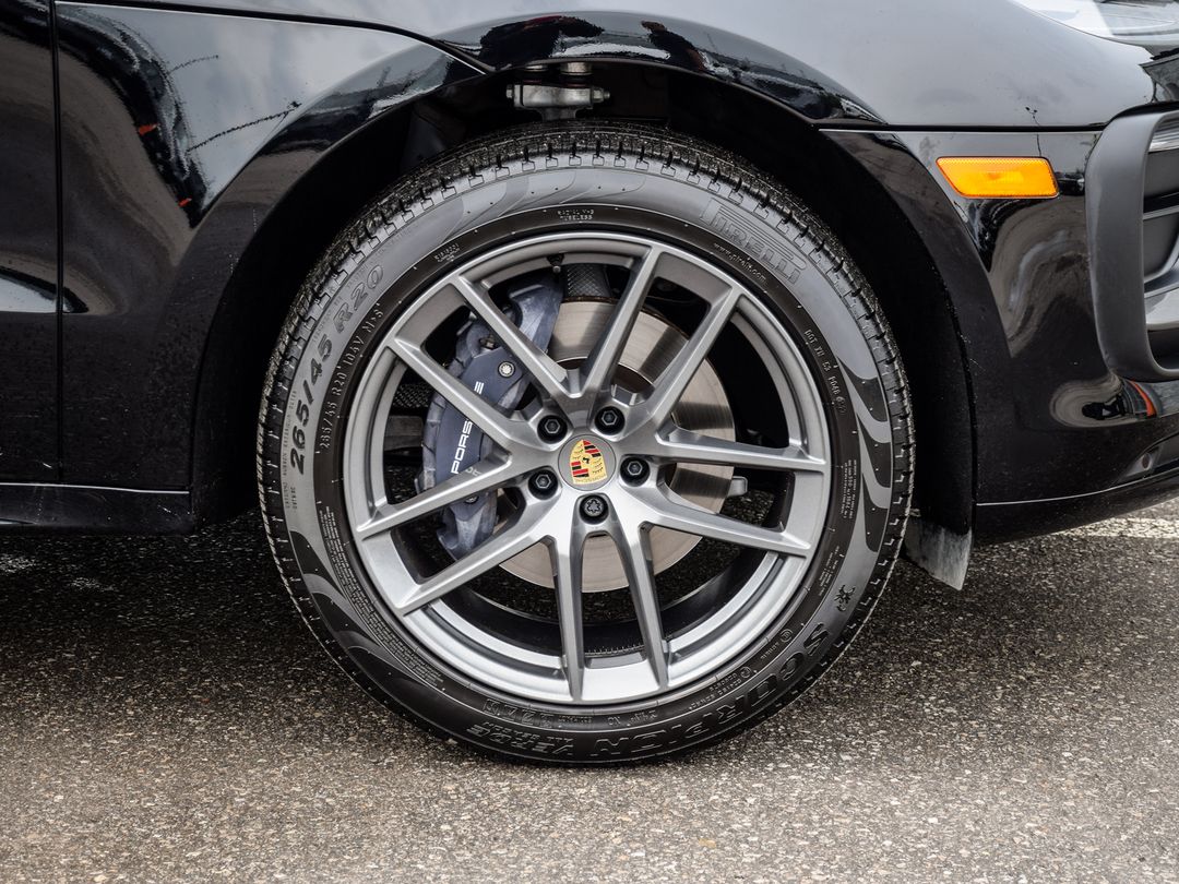 2024 Porsche Macan T, Toronto, Cash