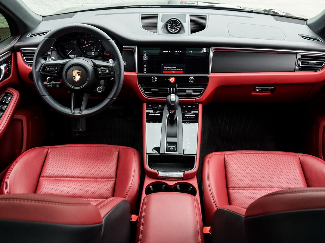 2024 Porsche Macan T, Toronto, Cash