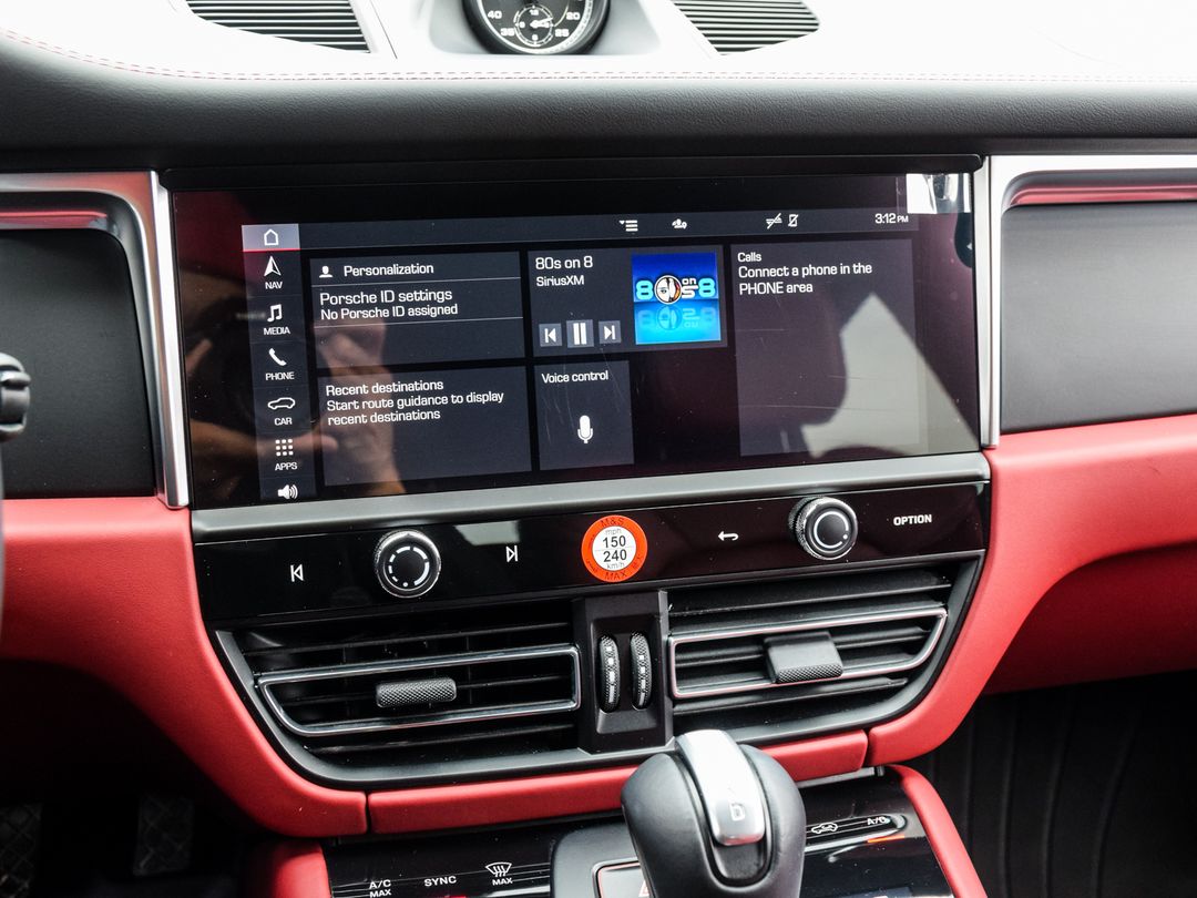 2024 Porsche Macan T, Toronto, Cash