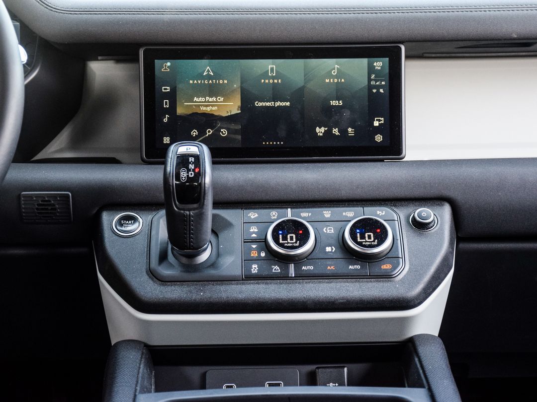 2021 Land Rover Defender 110 X-Dynamic SE, Toronto, Cash