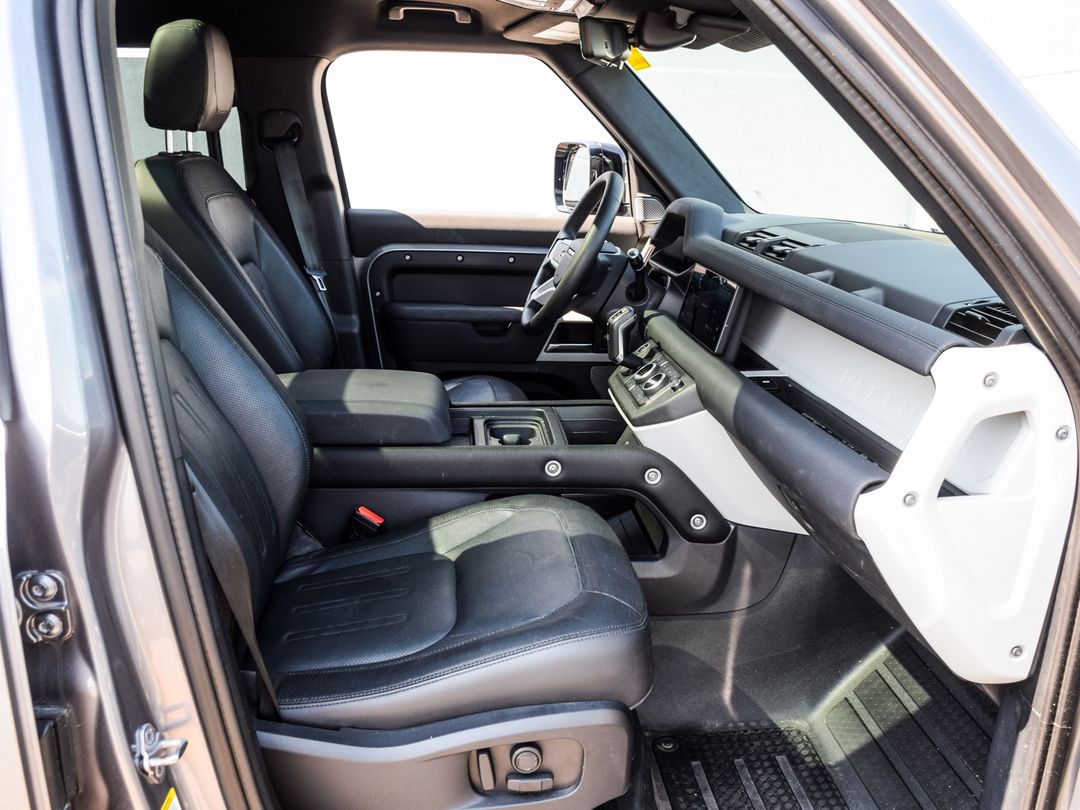 2021 Land Rover Defender 110 X-Dynamic SE, Toronto, Cash