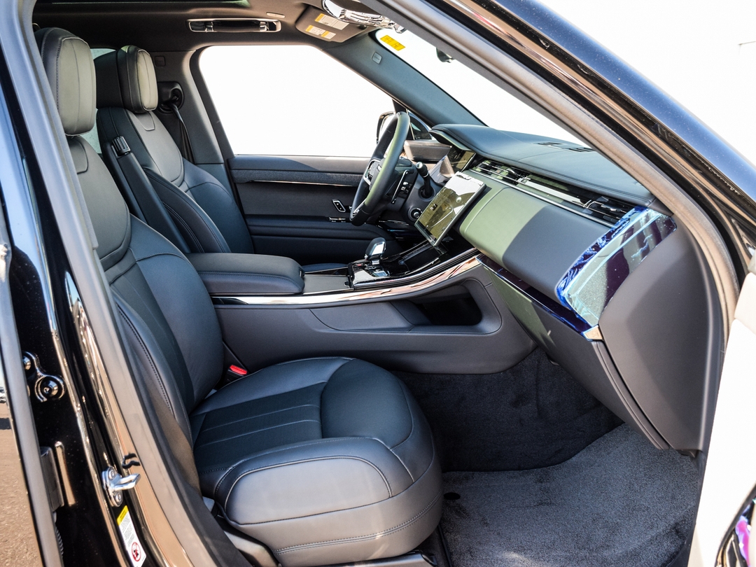 2025 Land Rover Range Rover Sport P530 Dynamic SE, Toronto, Cash