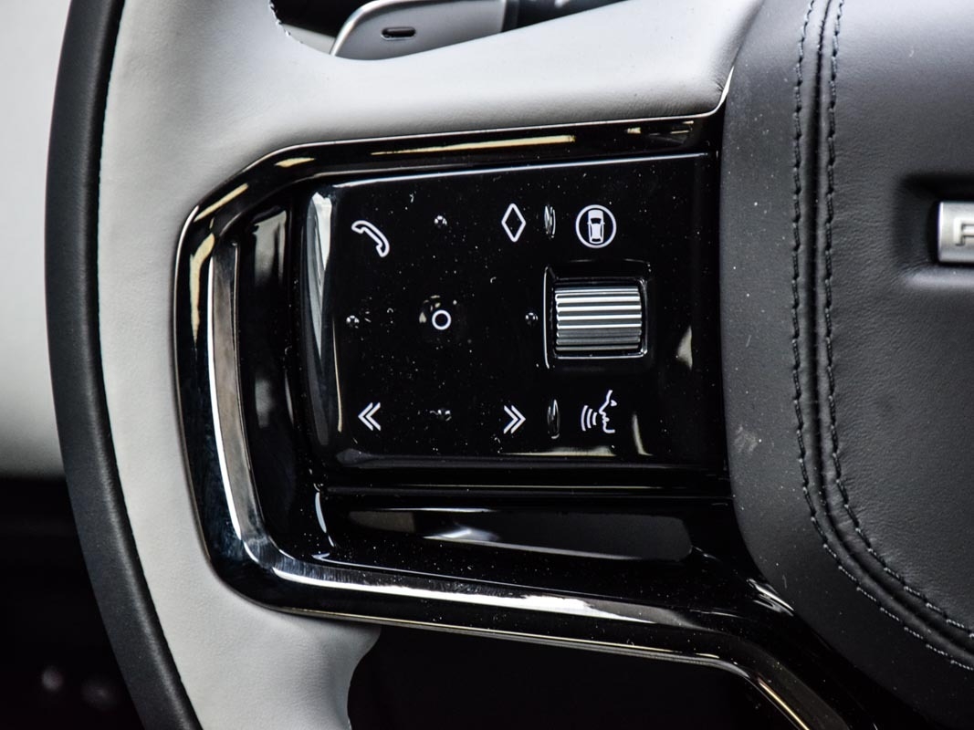 2026 Land Rover Range Rover Velar P250 Dynamic SE, Toronto, Cash