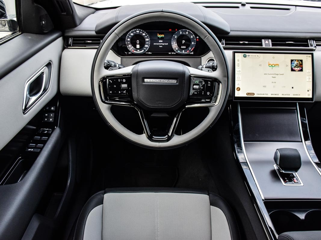 2026 Land Rover Range Rover Velar P250 Dynamic SE, Toronto, Cash