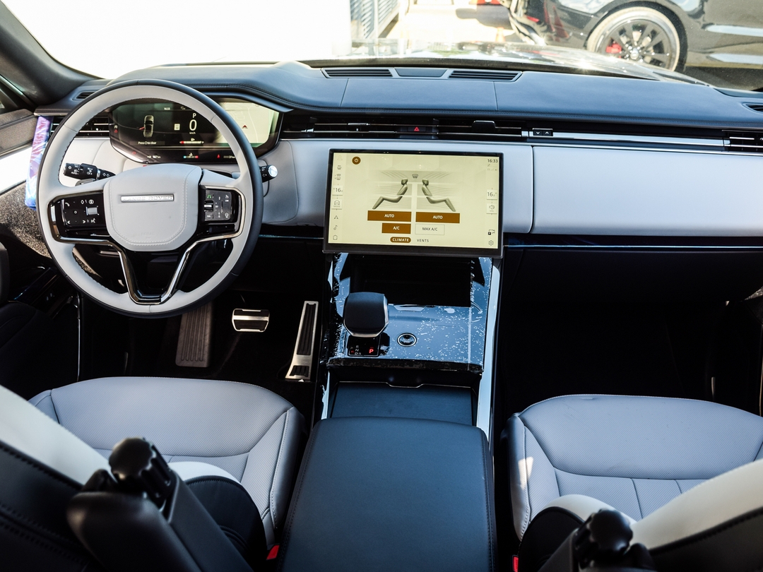 2025 Land Rover Range Rover Sport P530 Dynamic SE, Toronto, Cash