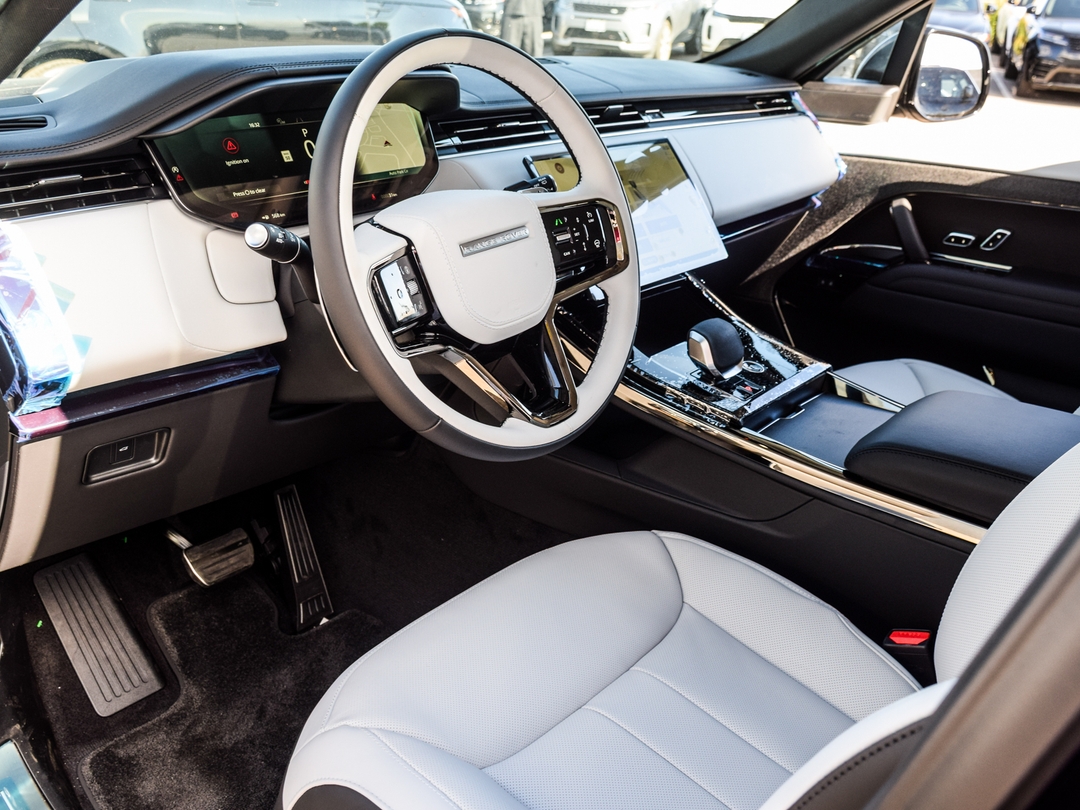 2025 Land Rover Range Rover Sport P530 Dynamic SE, Toronto, Cash