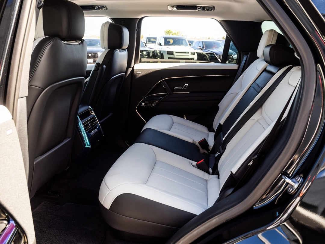 2025 Land Rover Range Rover Sport P530 Dynamic SE, Toronto, Cash