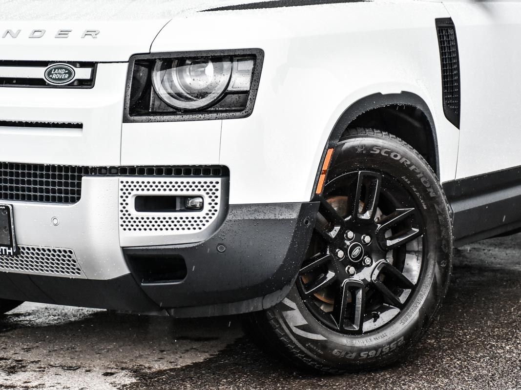 2023 Land Rover Defender 110 S, Toronto, Cash