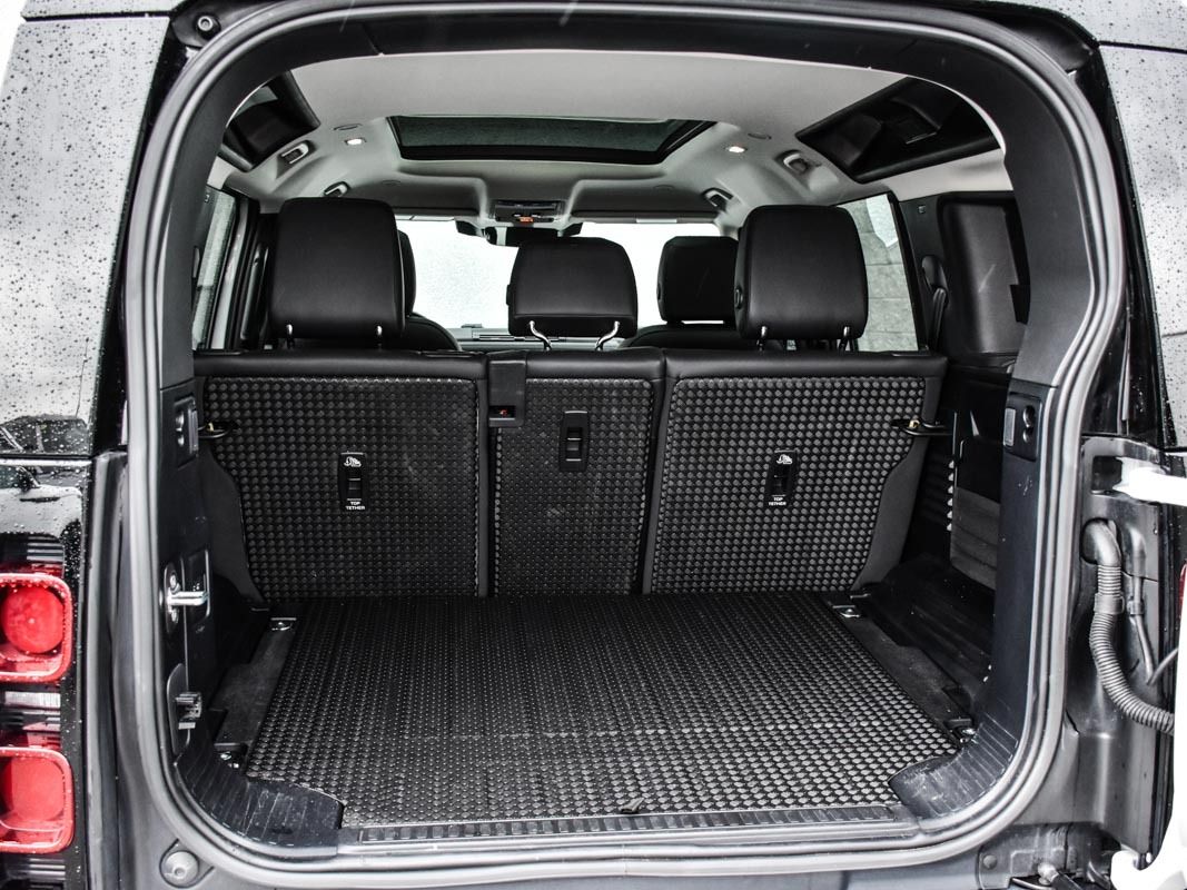 2023 Land Rover Defender 110 S, Toronto, Cash